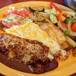 a plate of mexican food