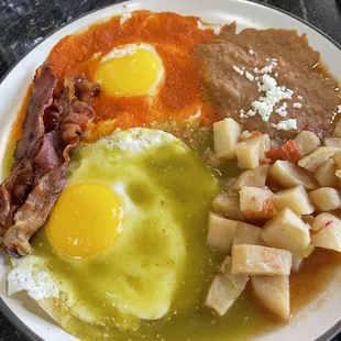 Huevos Divorciados