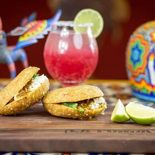 Gorditas de Chicharron