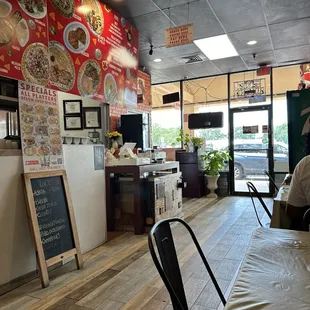 Restaurant in the front