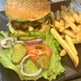 Green chili cheese burger