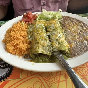 Enchiladas with green sauce
