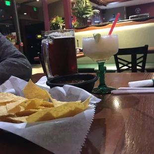 nachos and a drink