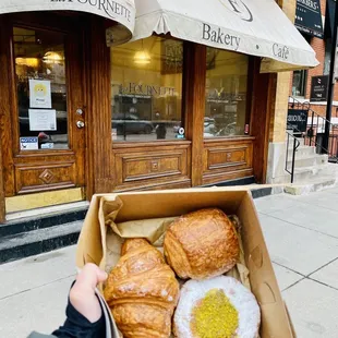 Croissant，Chocolate Croissant，Hazelnut Pistachio Danish