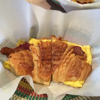 Bacon & Egg Croissant