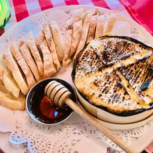 a plate of bread and dip