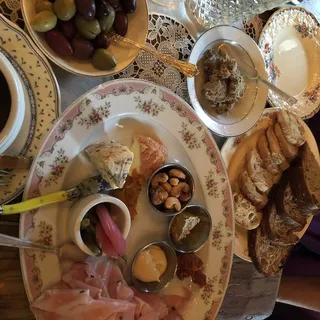 Le Mezze Francais