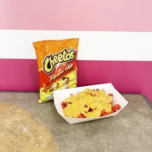 Hot Cheetos with Cheese - Chetos con queso
