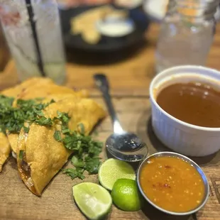 Las Sufridas- Quesabirrias tacos