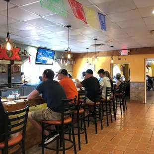 Inside Bar space