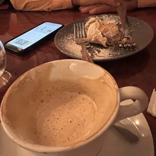 Cannoli and wonderful cappuccino for dessert. Yum! Maraviglioso!