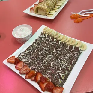 Flat Crepe and Roller Crepe... Both are large enough to feed 2-3 people...
