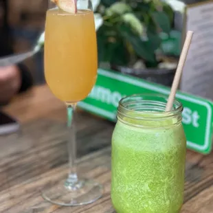 Apple Cider Mimosa and goddess smoothie