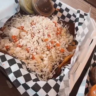 Plato de enchilada tacos