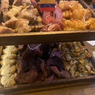 La Gloria mixed tray.