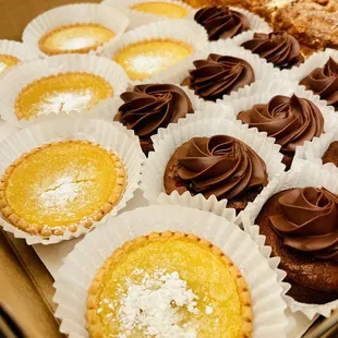 Lemon tart, flourless choc. cake, papichurro