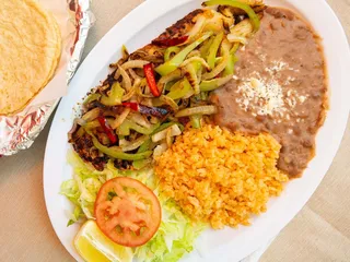 Pupusa Loca Y Restaurante Mexicano