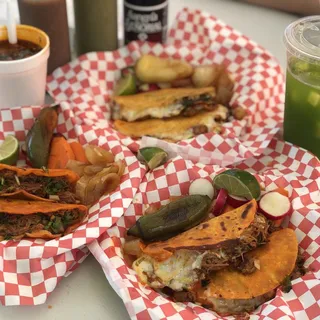 Tacos de Birria