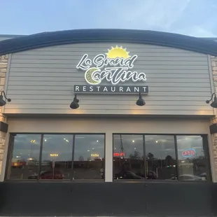 Front of La Grand Cantina.