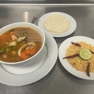 Caldo 7 Mares (Seafood soup)