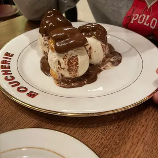 PROFITEROLES