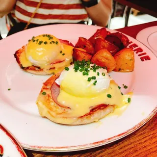 Eggs Benedict