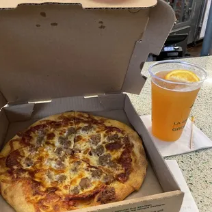 Gladiator Pizza