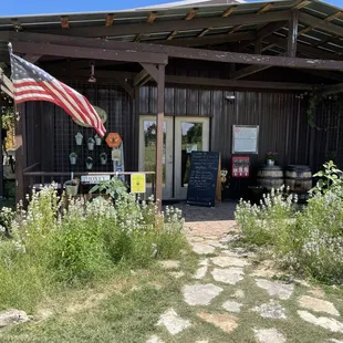 the front of la grange brewing