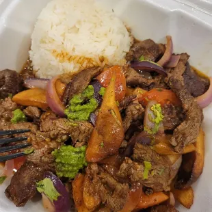 Lomo saltado IG @SpicyAivy