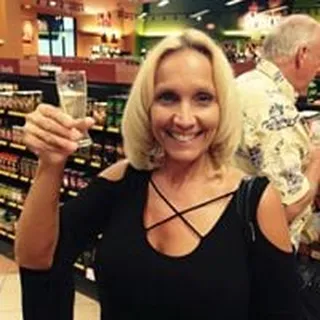 Sherry Knoebel R.