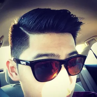 Elliot K.