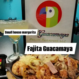Fajita Guacamaya with home-made margarita