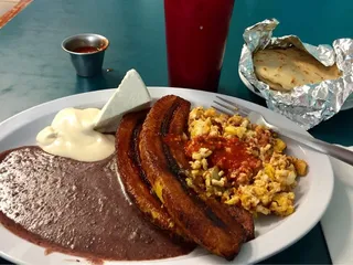 Restaurant Y Pupuseria Salvadorena