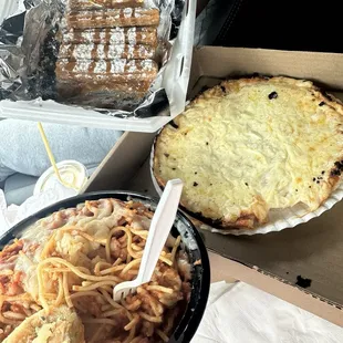 Ham Spaghetti Churros Pizza Pizza Baubios de Queso