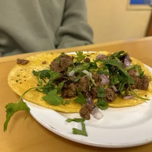 Tacos de carne asada