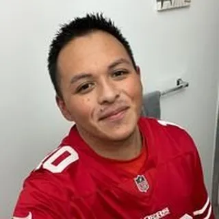 Alex R.