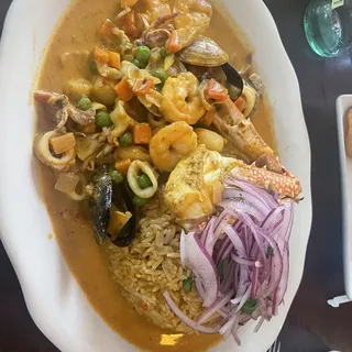 Arroz Chaufa de Mariscos