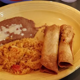 a plate of mexican food