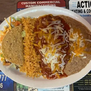 a plate of mexican food