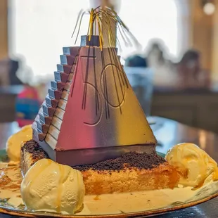 50 anniversary pinata cake