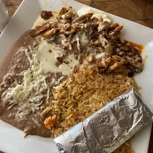 a plate of mexican food