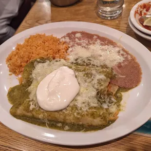 Combo 5B: 2 Enchiladas in Green Sauce for $14.25.