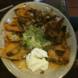 You get 6 chips when you order nachos.