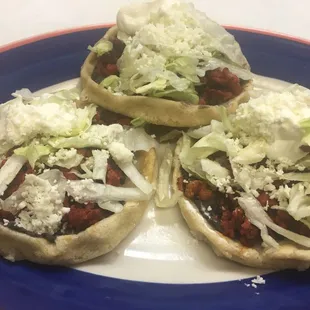 Sopes de chorizo
