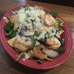 Shrimp fajitas nachos