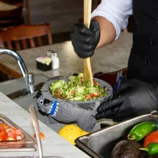 Tableside Guacamole