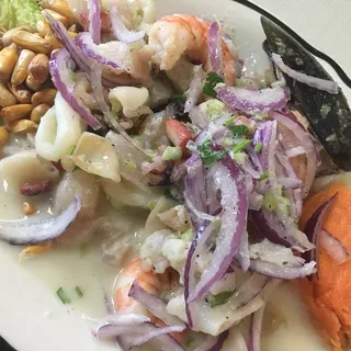 Ceviche mixto