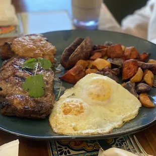 Churrasco + Eggs