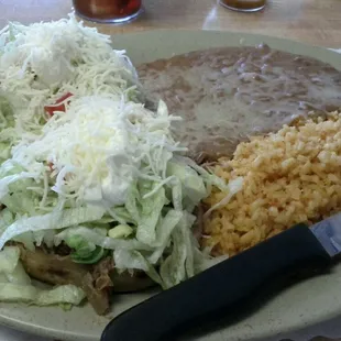 Shredded beef sopes combo