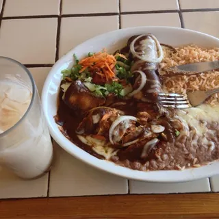 Enchiladas de Mole